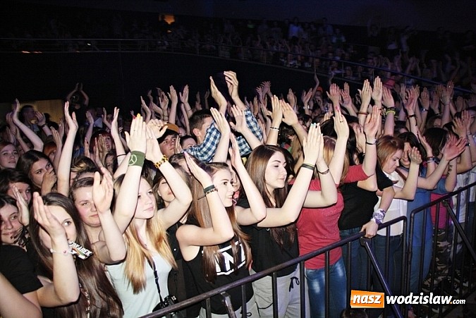 Zdjęcie w galerii na portalu naszwodzislaw.com: Kamil Bednarek wystąpił w Pszowie wiadomości z regionu