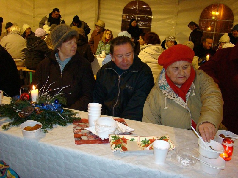 Zdjęcie w galerii na portalu naszwodzislaw.com: Wodzisławianie podzielili się opłatkiem wiadomości z regionu