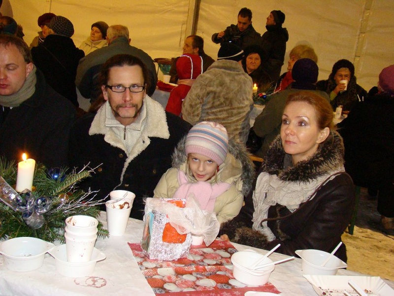 Zdjęcie w galerii na portalu naszwodzislaw.com: Wodzisławianie podzielili się opłatkiem wiadomości z regionu