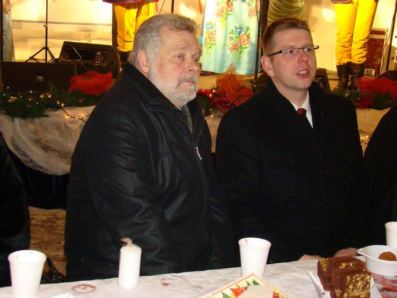 Zdjęcie w galerii na portalu naszwodzislaw.com: Wodzisławianie podzielili się opłatkiem wiadomości z regionu