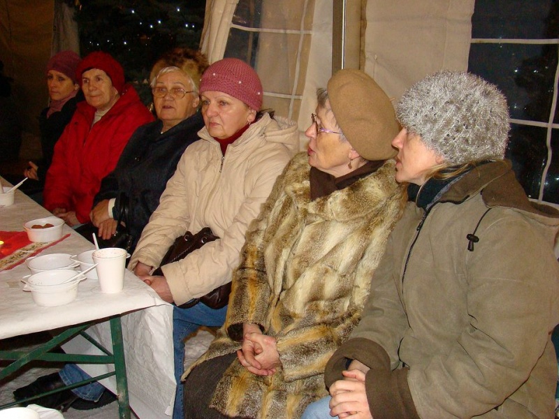 Zdjęcie w galerii na portalu naszwodzislaw.com: Wodzisławianie podzielili się opłatkiem wiadomości z regionu