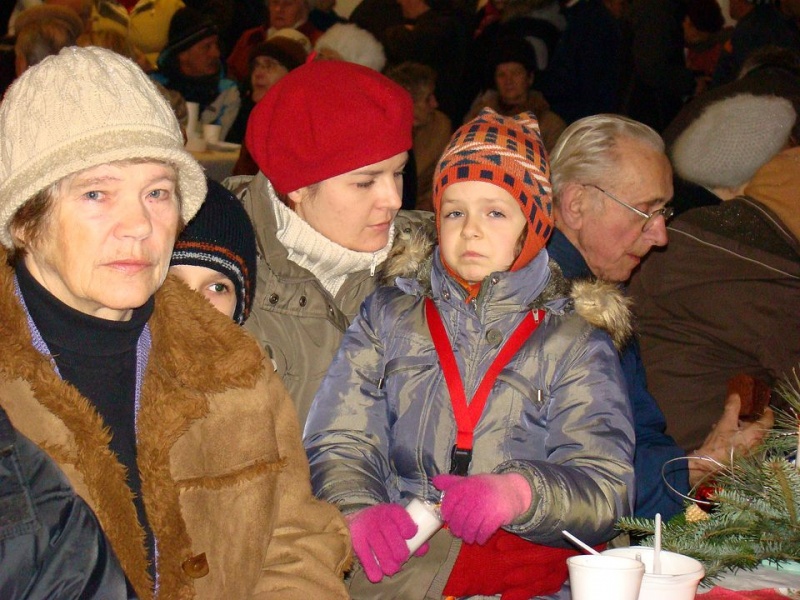 Zdjęcie w galerii na portalu naszwodzislaw.com: Wodzisławianie podzielili się opłatkiem wiadomości z regionu