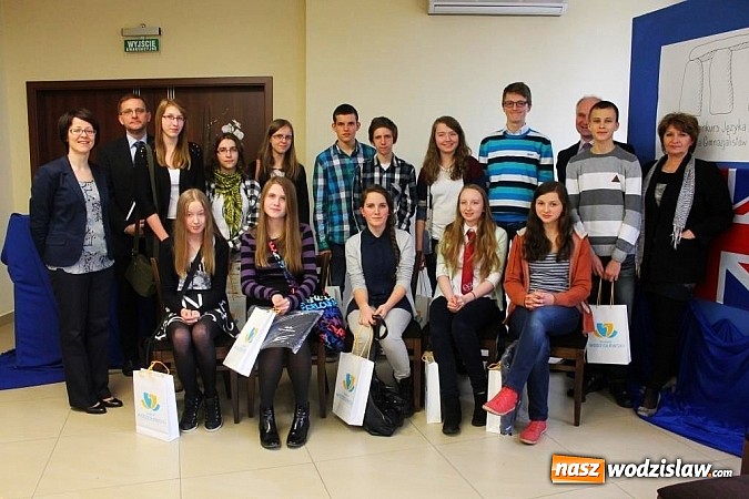 Zdjęcie w galerii na portalu naszwodzislaw.com: Prove your English - gimnazjaliści zmierzyli się w konkursie wiadomości z regionu