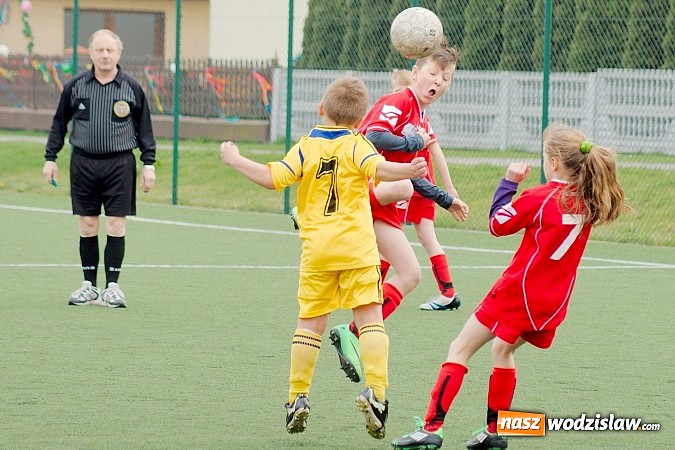 Zdjęcie w galerii na portalu naszwodzislaw.com: Duet Lamczyk-Cielusek pogromcą Tworkowa wiadomości z regionu