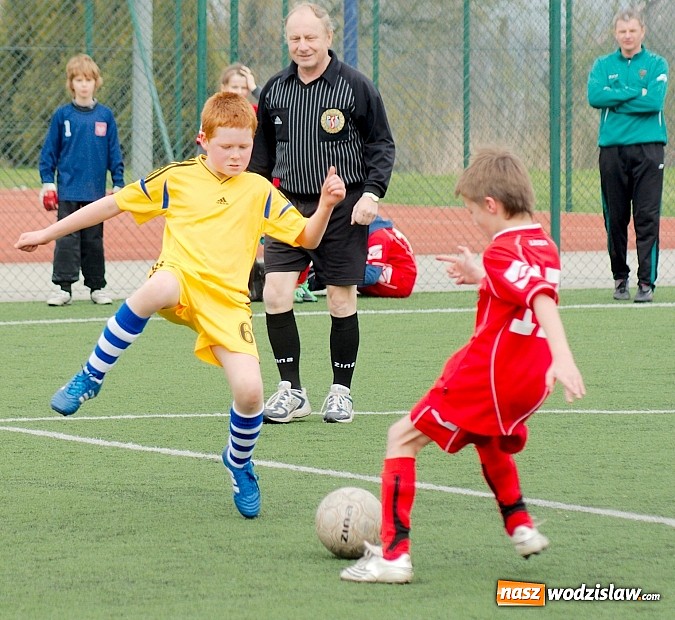 Zdjęcie w galerii na portalu naszwodzislaw.com: Duet Lamczyk-Cielusek pogromcą Tworkowa wiadomości z regionu