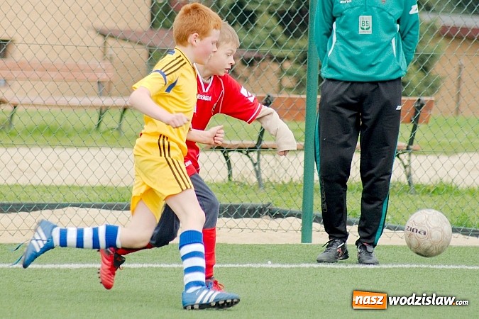 Zdjęcie w galerii na portalu naszwodzislaw.com: Duet Lamczyk-Cielusek pogromcą Tworkowa wiadomości z regionu