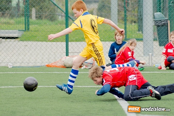 Zdjęcie w galerii na portalu naszwodzislaw.com: Duet Lamczyk-Cielusek pogromcą Tworkowa wiadomości z regionu