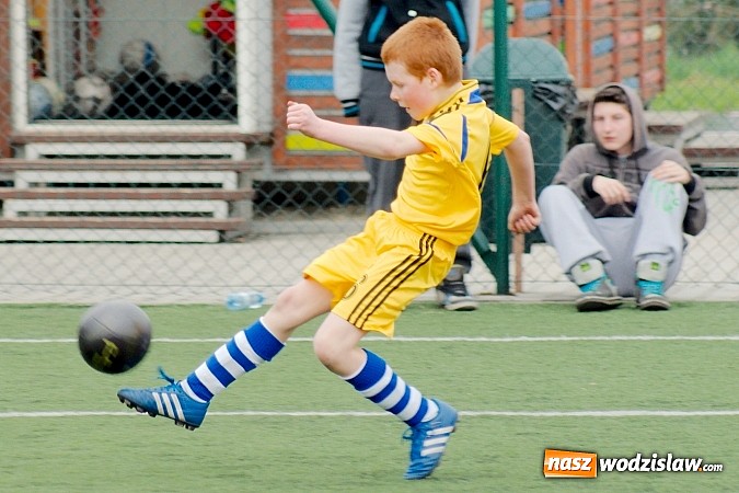 Zdjęcie w galerii na portalu naszwodzislaw.com: Duet Lamczyk-Cielusek pogromcą Tworkowa wiadomości z regionu