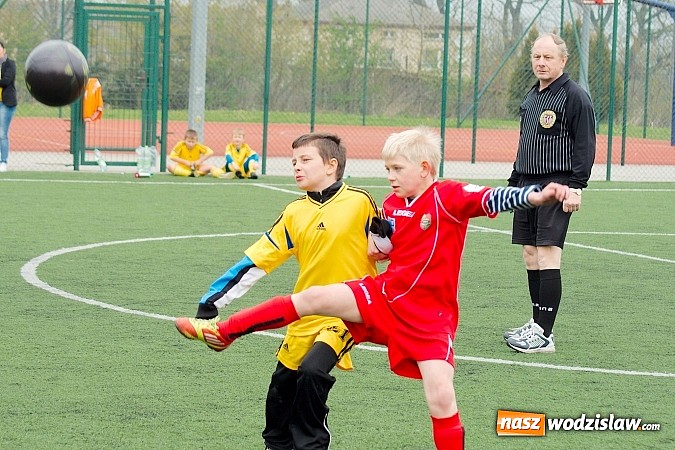 Zdjęcie w galerii na portalu naszwodzislaw.com: Duet Lamczyk-Cielusek pogromcą Tworkowa wiadomości z regionu