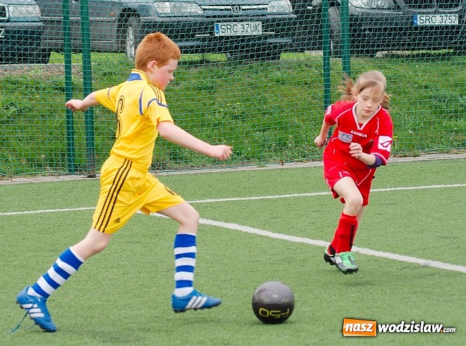 Zdjęcie w galerii na portalu naszwodzislaw.com: Duet Lamczyk-Cielusek pogromcą Tworkowa wiadomości z regionu