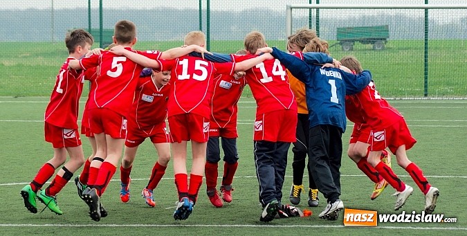 Zdjęcie w galerii na portalu naszwodzislaw.com: Duet Lamczyk-Cielusek pogromcą Tworkowa wiadomości z regionu