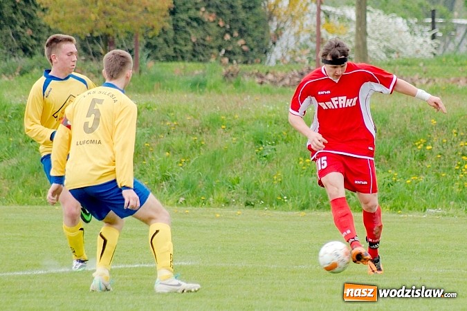 Zdjęcie w galerii na portalu naszwodzislaw.com: Starcie junior&oacute;w Rafako i Lubomi na remis wiadomości z regionu
