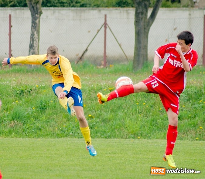 Zdjęcie w galerii na portalu naszwodzislaw.com: Starcie junior&oacute;w Rafako i Lubomi na remis wiadomości z regionu