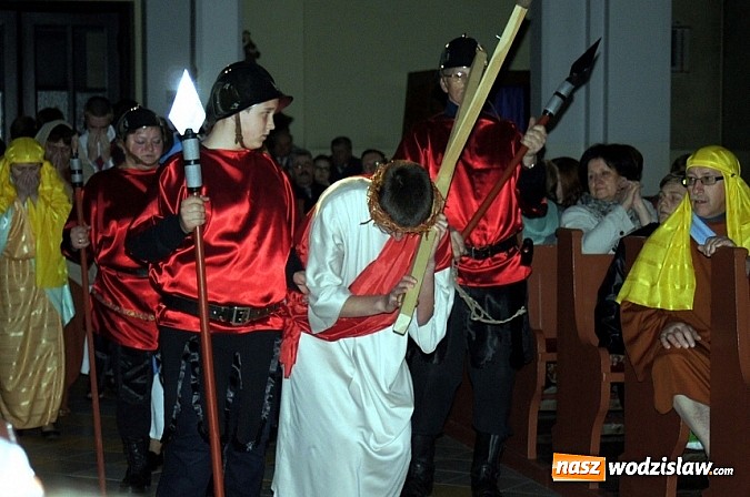 Zdjęcie w galerii na portalu naszwodzislaw.com: O Papieżu i Pasji w Mszanie wiadomości z regionu