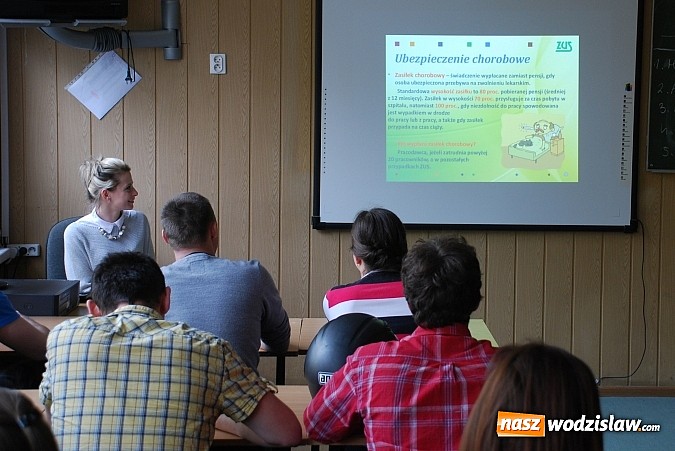 Zdjęcie w galerii na portalu naszwodzislaw.com: Ponad 400 uczniów będzie się uczyć o ubezpieczeniach społecznych  wiadomości z regionu