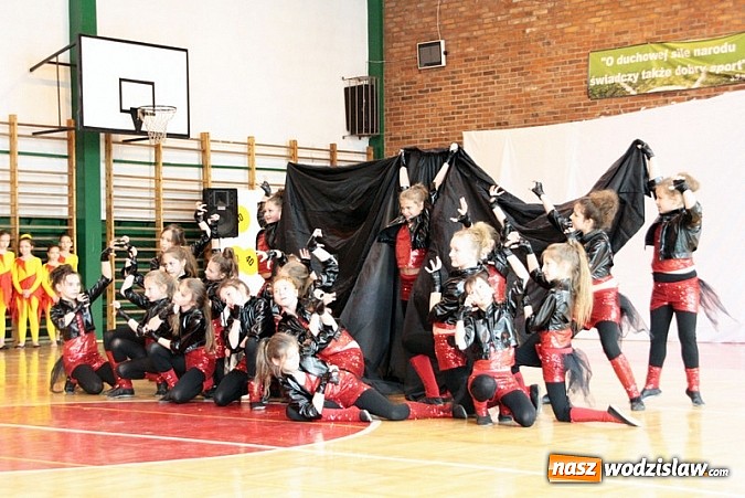 Zdjęcie w galerii na portalu naszwodzislaw.com: Czas na taneczne konfrontacje. Zbliża się Gala Taneczna „Mix 2015”!  wiadomości z regionu