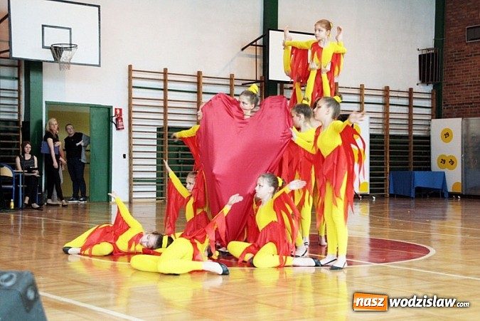 Zdjęcie w galerii na portalu naszwodzislaw.com: Czas na taneczne konfrontacje. Zbliża się Gala Taneczna „Mix 2015”!  wiadomości z regionu