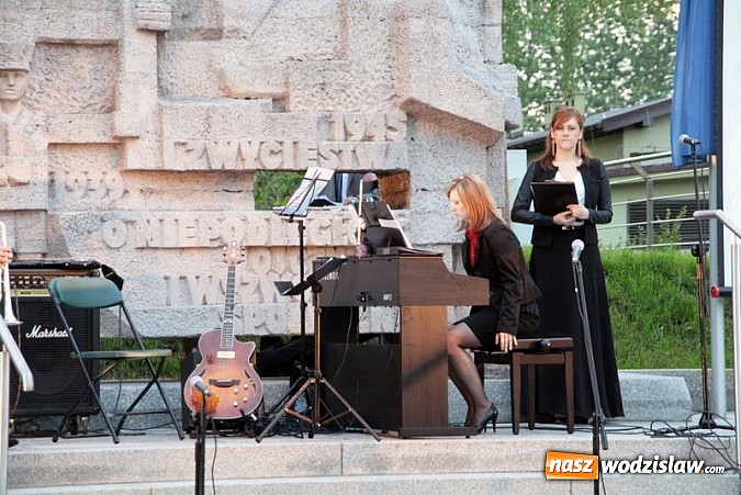 Zdjęcie w galerii na portalu naszwodzislaw.com: W Rydułtowach świętowali kanonizację Jana Pawła II wiadomości z regionu