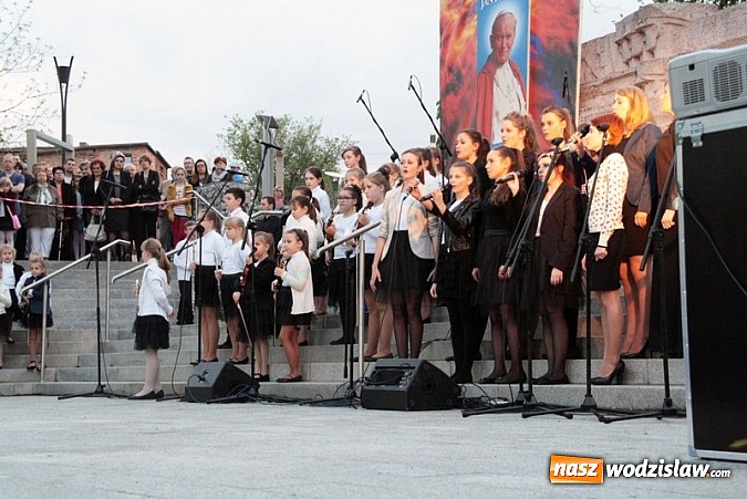 Zdjęcie w galerii na portalu naszwodzislaw.com: W Rydułtowach świętowali kanonizację Jana Pawła II wiadomości z regionu