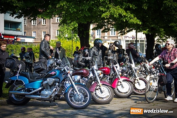 Zdjęcie w galerii na portalu naszwodzislaw.com: Mieszkańcy naszego powiatu na moto-party w Raciborzu wiadomości z regionu