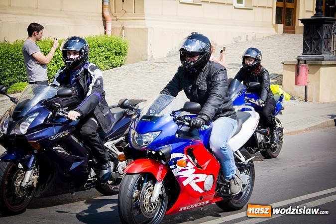 Zdjęcie w galerii na portalu naszwodzislaw.com: Mieszkańcy naszego powiatu na moto-party w Raciborzu wiadomości z regionu
