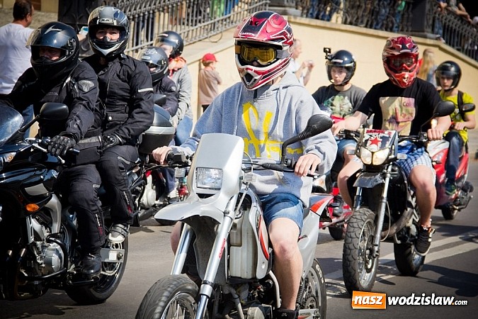 Zdjęcie w galerii na portalu naszwodzislaw.com: Mieszkańcy naszego powiatu na moto-party w Raciborzu wiadomości z regionu