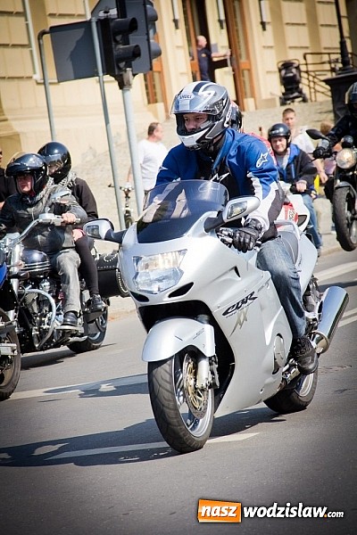 Zdjęcie w galerii na portalu naszwodzislaw.com: Mieszkańcy naszego powiatu na moto-party w Raciborzu wiadomości z regionu