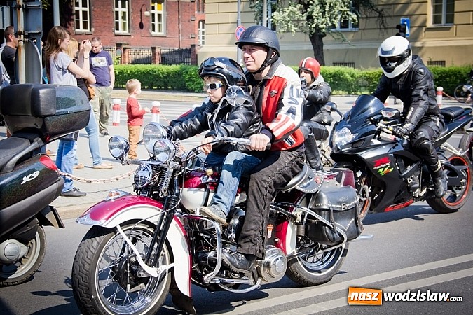 Zdjęcie w galerii na portalu naszwodzislaw.com: Mieszkańcy naszego powiatu na moto-party w Raciborzu wiadomości z regionu