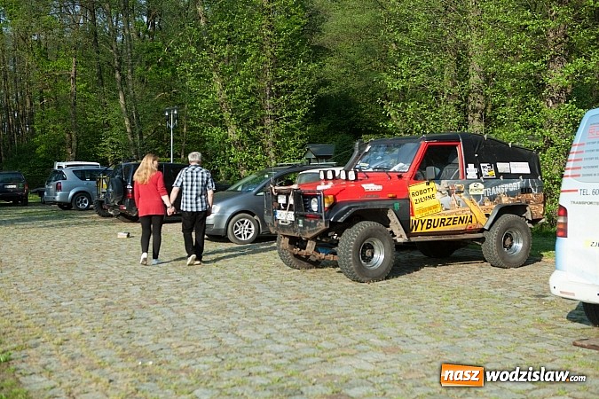 Zdjęcie w galerii na portalu naszwodzislaw.com: Fani jazdy terenowej zjechali do Szymocic wiadomości z regionu