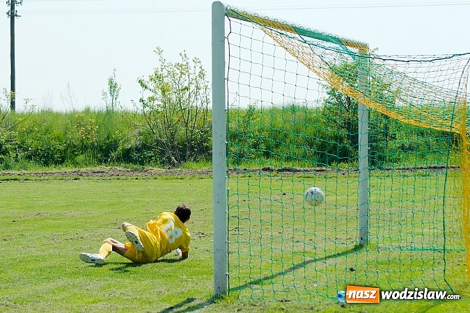 Zdjęcie w galerii na portalu naszwodzislaw.com: Dawid Kubica katem Wojnowic wiadomości z regionu