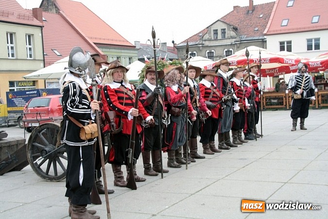 Zdjęcie w galerii na portalu naszwodzislaw.com: 4. Piknik Historyczno-Militarny wiadomości z regionu