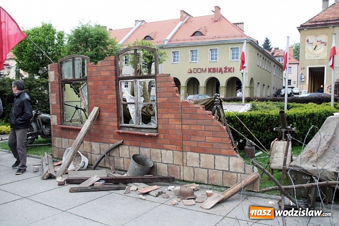 Zdjęcie w galerii na portalu naszwodzislaw.com: 4. Piknik Historyczno-Militarny wiadomości z regionu