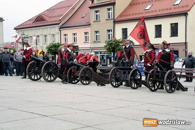 Zdjęcie w galerii na portalu naszwodzislaw.com: 4. Piknik Historyczno-Militarny wiadomości z regionu