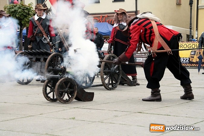 Zdjęcie w galerii na portalu naszwodzislaw.com: 4. Piknik Historyczno-Militarny wiadomości z regionu