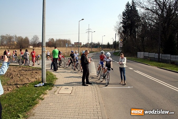 Zdjęcie w galerii na portalu naszwodzislaw.com: Kolarze rywalizowali w Rydułtowach wiadomości z regionu