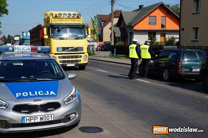 Zdjęcie w galerii na portalu naszwodzislaw.com: 4 kierowców na podwójnym gazie - policjanci podsumowują wczorajszą akcję wiadomości z regionu