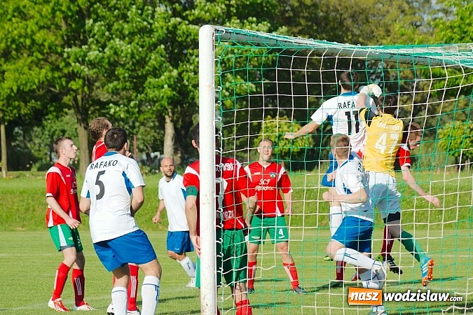 Zdjęcie w galerii na portalu naszwodzislaw.com: Walka do końca opłaciła się. Turza Śląska nowym liderem okręgówki! wiadomości z regionu