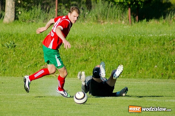 Zdjęcie w galerii na portalu naszwodzislaw.com: Walka do końca opłaciła się. Turza Śląska nowym liderem okręgówki! wiadomości z regionu