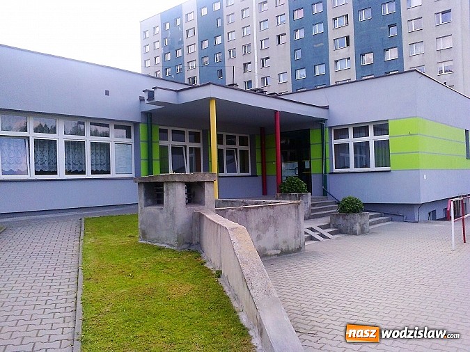 Zdjęcie w galerii na portalu naszwodzislaw.com: Przedszkole wyraźnie odmienione wiadomości z regionu