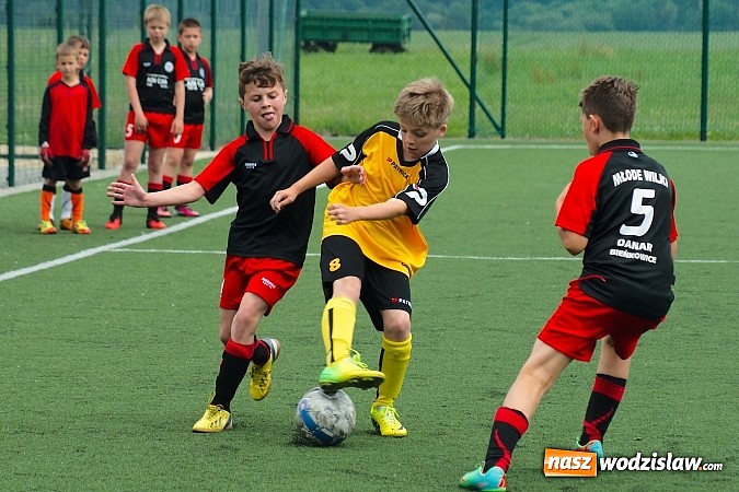 Zdjęcie w galerii na portalu naszwodzislaw.com: Orliki Bukowa rozbite w Tworkowie wiadomości z regionu