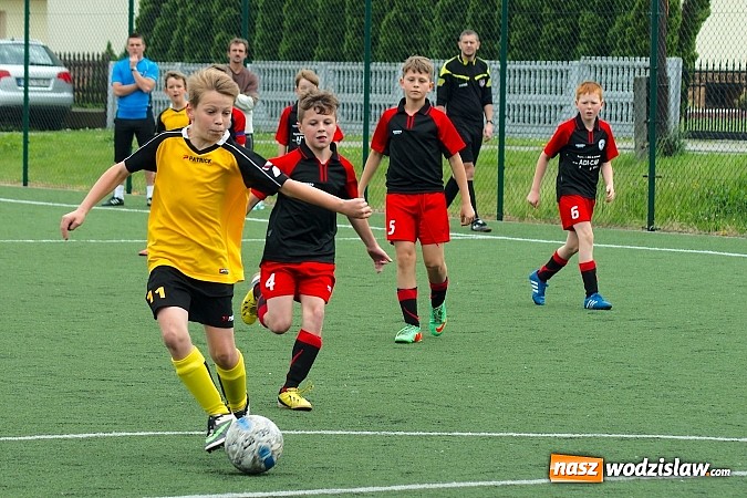 Zdjęcie w galerii na portalu naszwodzislaw.com: Orliki Bukowa rozbite w Tworkowie wiadomości z regionu