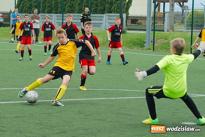 Zdjęcie w galerii na portalu naszwodzislaw.com: Orliki Bukowa rozbite w Tworkowie wiadomości z regionu