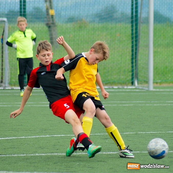 Zdjęcie w galerii na portalu naszwodzislaw.com: Orliki Bukowa rozbite w Tworkowie wiadomości z regionu