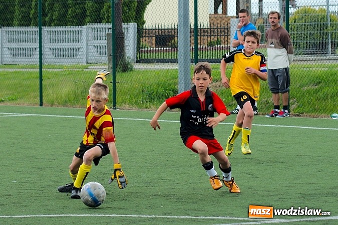 Zdjęcie w galerii na portalu naszwodzislaw.com: Orliki Bukowa rozbite w Tworkowie wiadomości z regionu