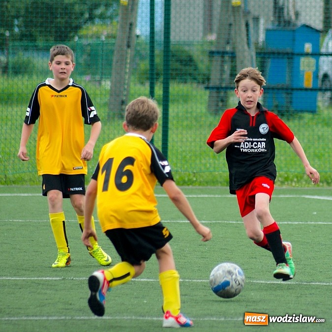 Zdjęcie w galerii na portalu naszwodzislaw.com: Orliki Bukowa rozbite w Tworkowie wiadomości z regionu