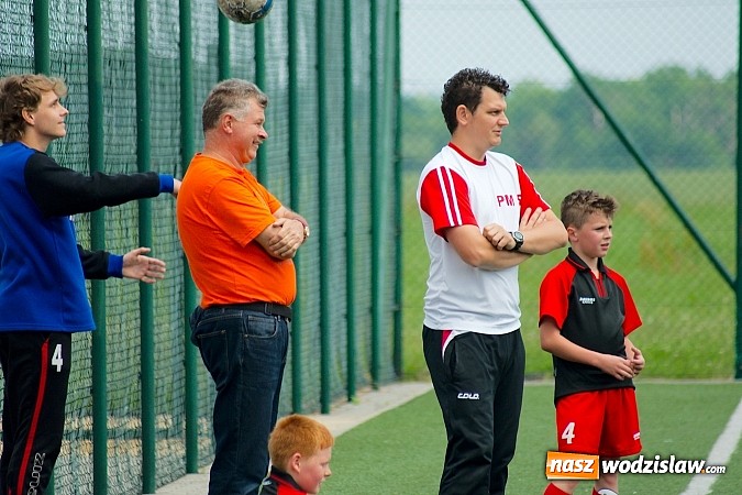 Zdjęcie w galerii na portalu naszwodzislaw.com: Orliki Bukowa rozbite w Tworkowie wiadomości z regionu