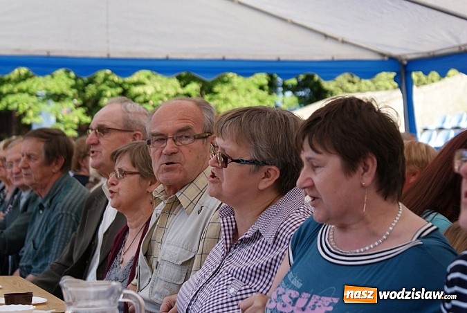 Zdjęcie w galerii na portalu naszwodzislaw.com: Chóry jastrzębskich dekanatów spotkały się w Mszanie wiadomości z regionu