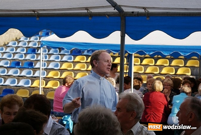 Zdjęcie w galerii na portalu naszwodzislaw.com: Chóry jastrzębskich dekanatów spotkały się w Mszanie wiadomości z regionu