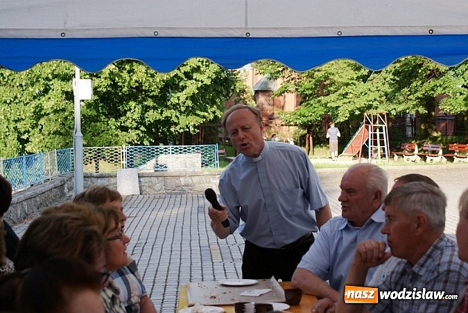 Zdjęcie w galerii na portalu naszwodzislaw.com: Chóry jastrzębskich dekanatów spotkały się w Mszanie wiadomości z regionu