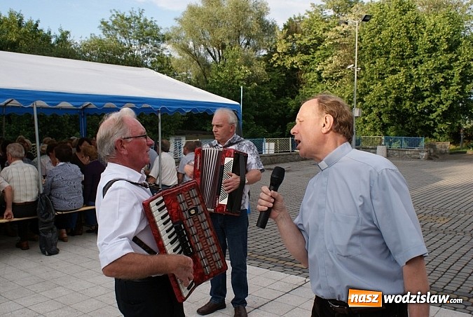 Zdjęcie w galerii na portalu naszwodzislaw.com: Chóry jastrzębskich dekanatów spotkały się w Mszanie wiadomości z regionu